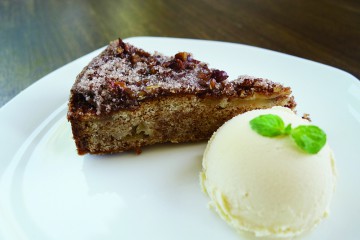 新作「りんごケーキ」ケーキ登場！！　