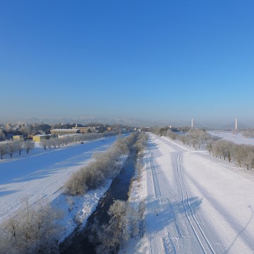 年末年始の営業日のお…