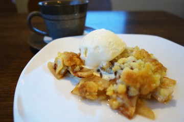 りんご頂いたので「アップルクリスプ」作りました！