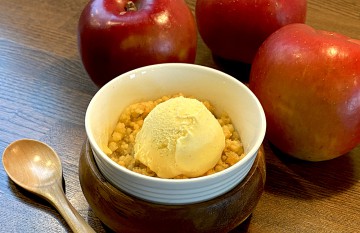 今年も冬限定スイーツ「アップルクリスプ」の季節となりました！